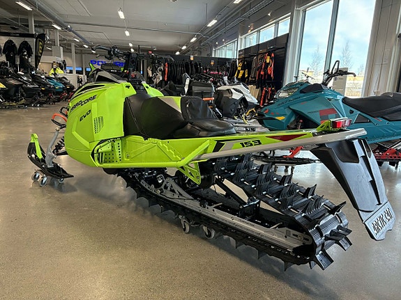 Arctic Cat M8000 Hardcore 153 3 of 4