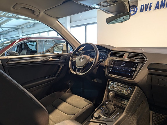 Volkswagen Tiguan 6 of 23