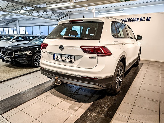 Volkswagen Tiguan 4 of 23