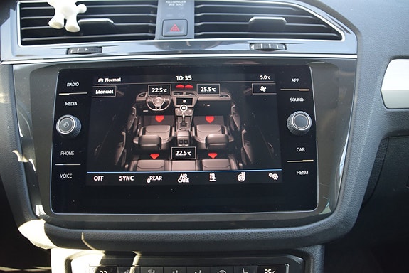 Volkswagen Tiguan 16 of 26