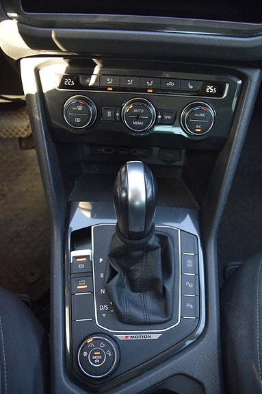 Volkswagen Tiguan 18 of 26