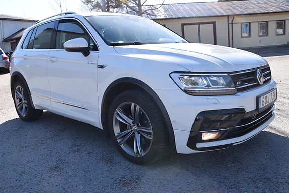 Volkswagen Tiguan 3 of 5
