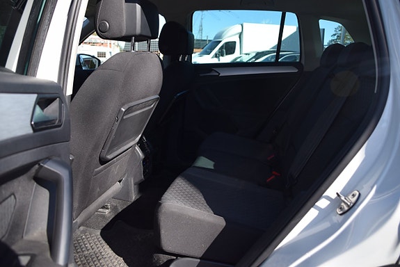 Volkswagen Tiguan 11 of 26