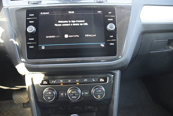 Volkswagen Tiguan 12 of 26