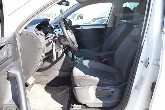 Volkswagen Tiguan 9 of 26