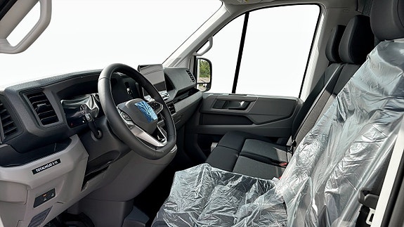 Volkswagen Crafter 7 of 12