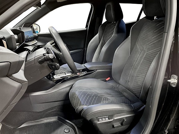 Peugeot 2008 4 of 5