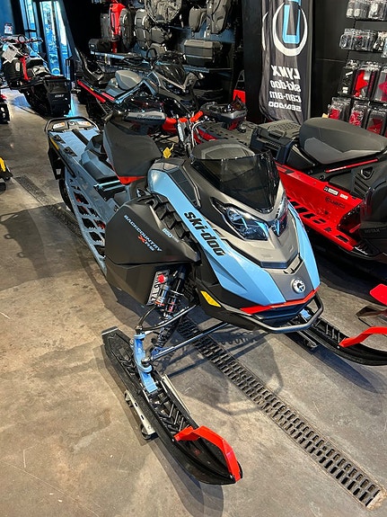 Ski-Doo Backcountry XRS 850 E-Tec HUB Demo *Köp online*