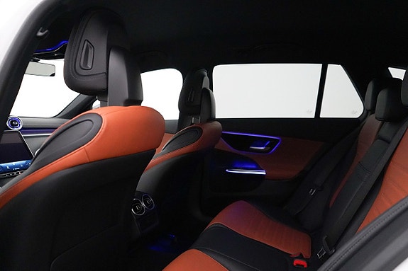 Mercedes-Benz C300 8 of 30