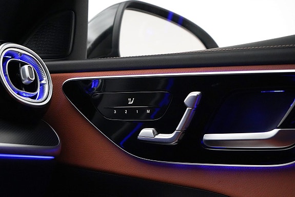 Mercedes-Benz C300 22 of 30