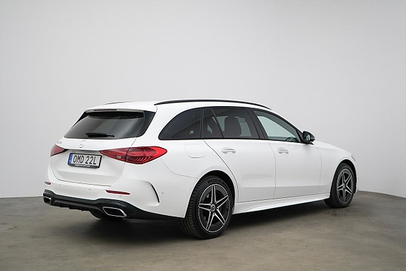 Mercedes-Benz C300 28 of 30
