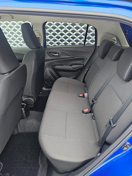 Suzuki Swift 12 of 12