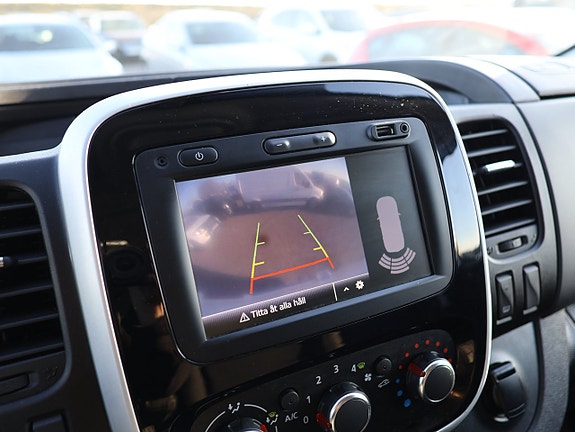 Renault Trafic 11 of 20