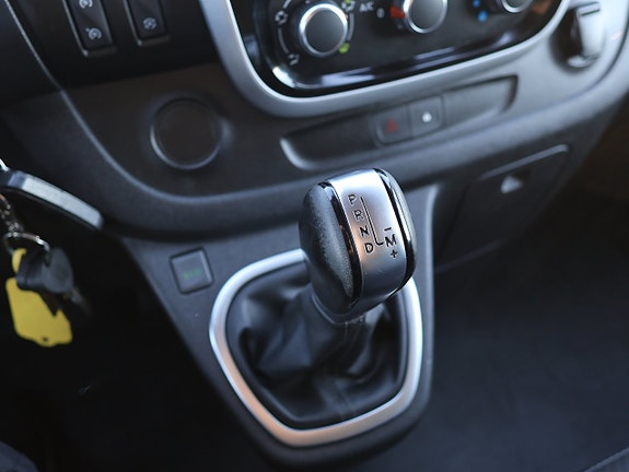 Renault Trafic 13 of 20
