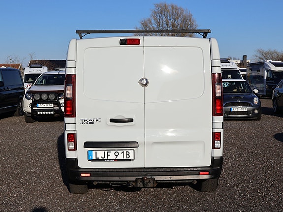 Renault Trafic 5 of 5