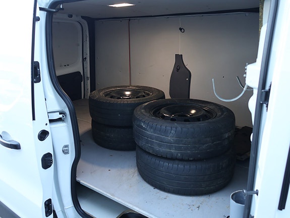 Renault Trafic 15 of 20