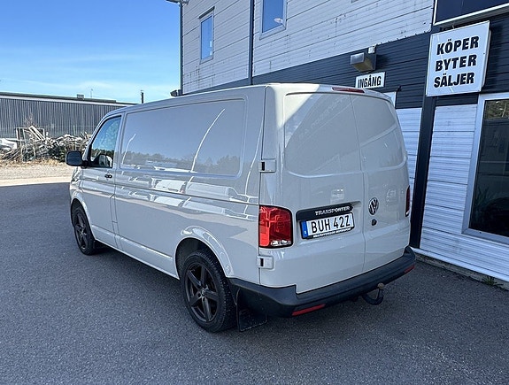 Volkswagen Transporter 3 of 5