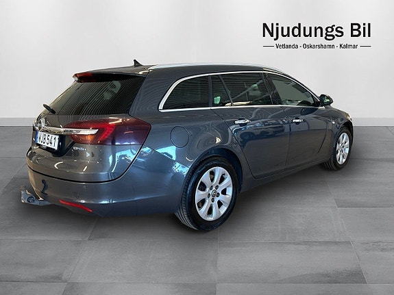 Opel Insignia 3 of 5