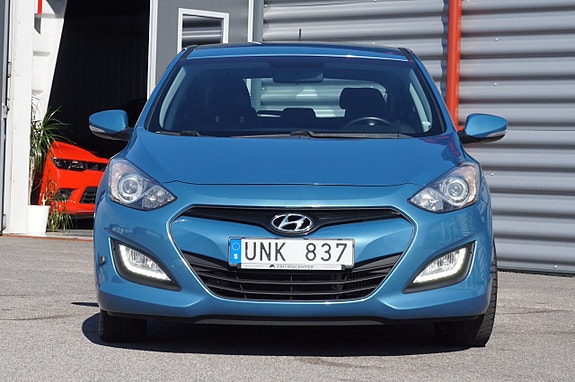 Hyundai i30 7 of 27