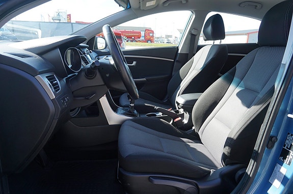 Hyundai i30 18 of 27
