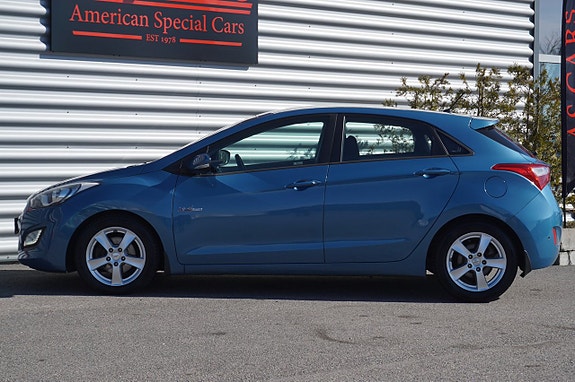 Hyundai i30 4 of 5