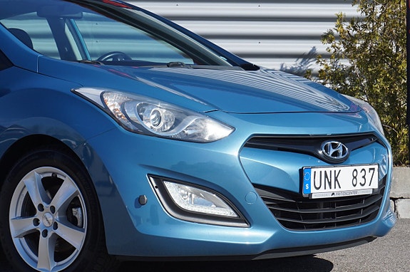 Hyundai i30 8 of 27