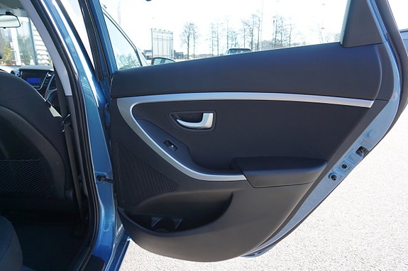 Hyundai i30 26 of 27