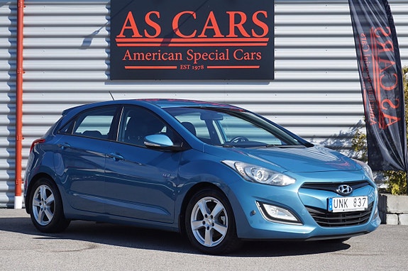 Hyundai i30 2 of 5