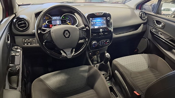 Renault Clio 2 of 5