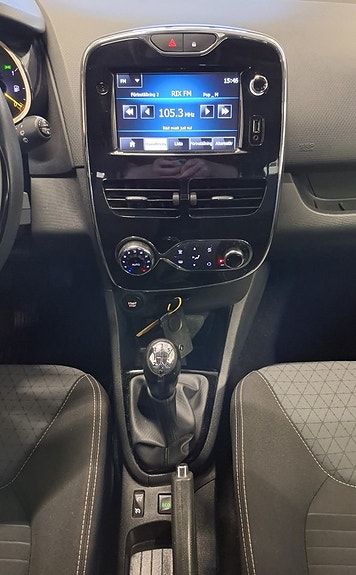 Renault Clio 20 of 23