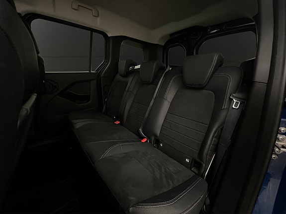 Mercedes-Benz T180 26 of 30