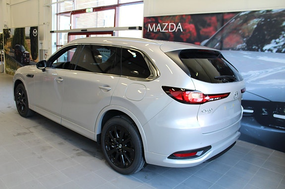 Mazda CX-80 2 of 10