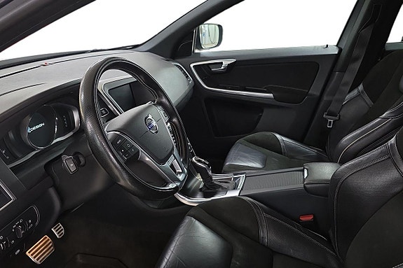 Volvo XC60 14 of 20