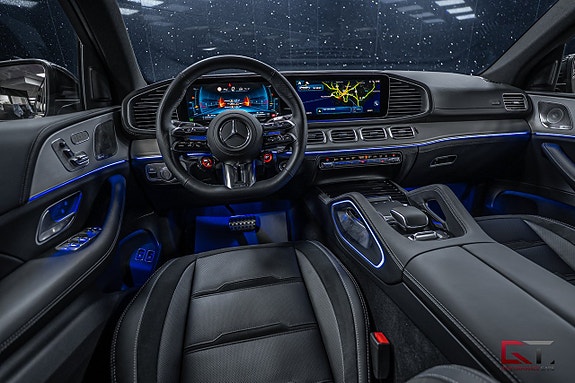 Mercedes-Benz GLE53 12 of 24