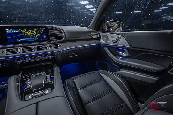 Mercedes-Benz GLE53 19 of 24