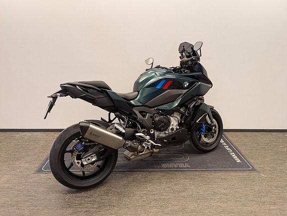 BMW M1000XR Aurelius Green Metallic Demo 3 of 4