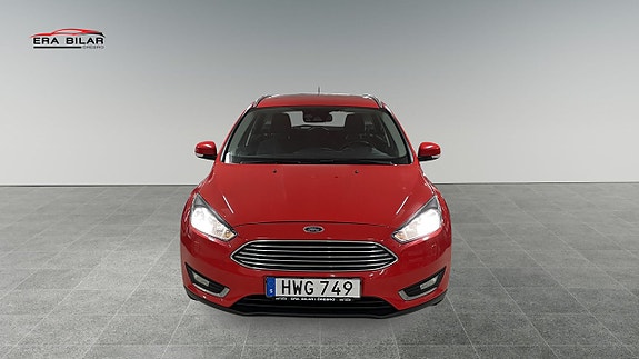 Ford Focus 2 of 5