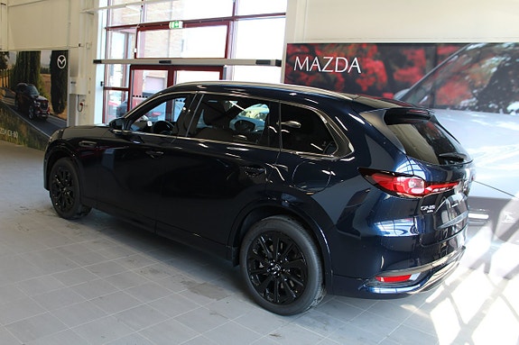 Mazda CX-80 2 of 10