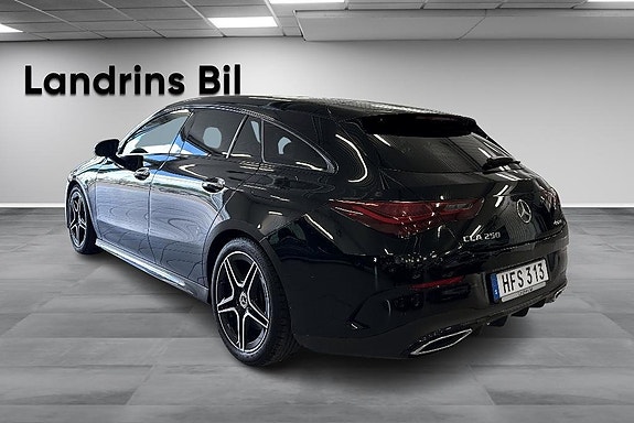 Mercedes-Benz CLA250 6 of 17
