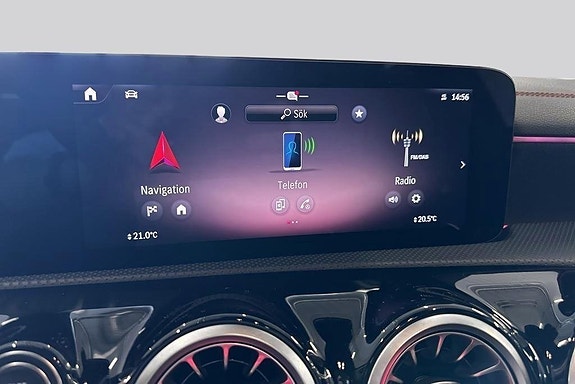 Mercedes-Benz CLA250 11 of 17