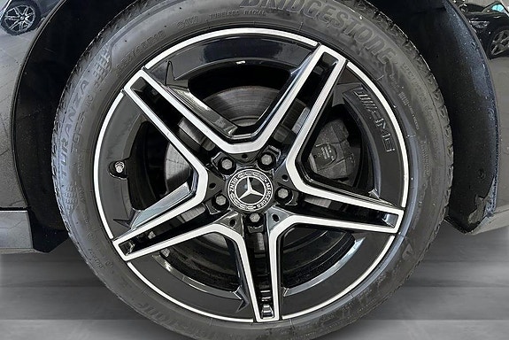 Mercedes-Benz CLA250 17 of 17