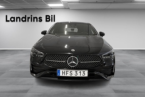 Mercedes-Benz CLA250 2 of 5