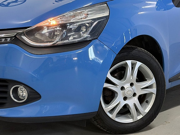 Renault Clio 10 of 23