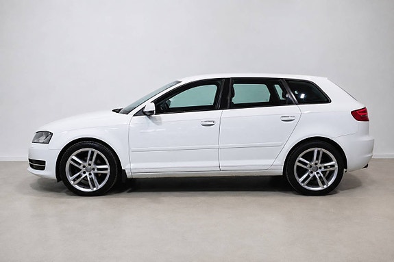 Audi A3 4 of 19