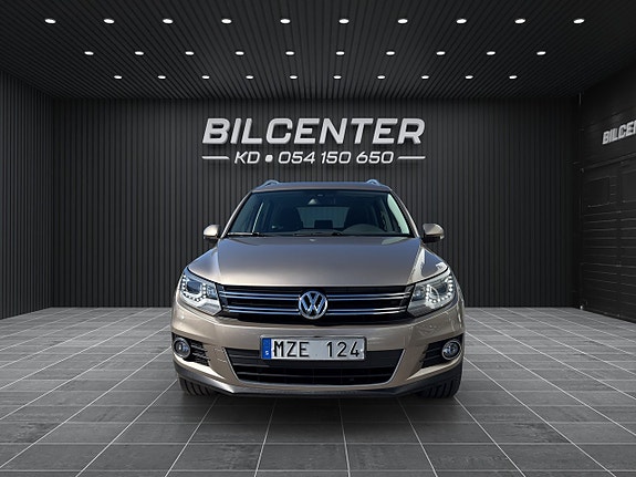 Volkswagen Tiguan 2 of 5
