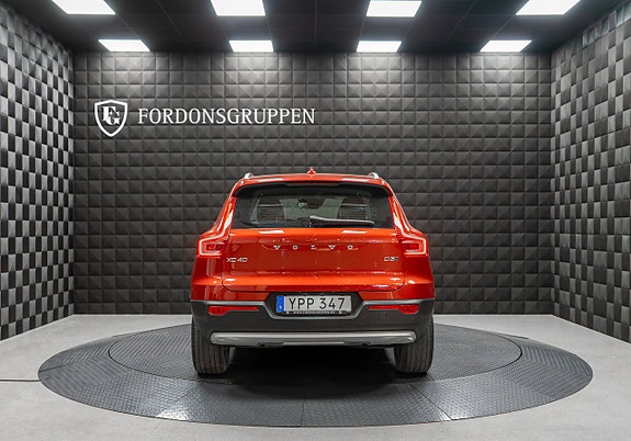 Volvo XC40 5 of 27