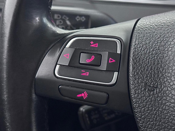 Volkswagen CC 14 of 25