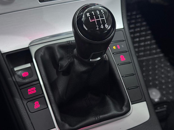 Volkswagen CC 21 of 25