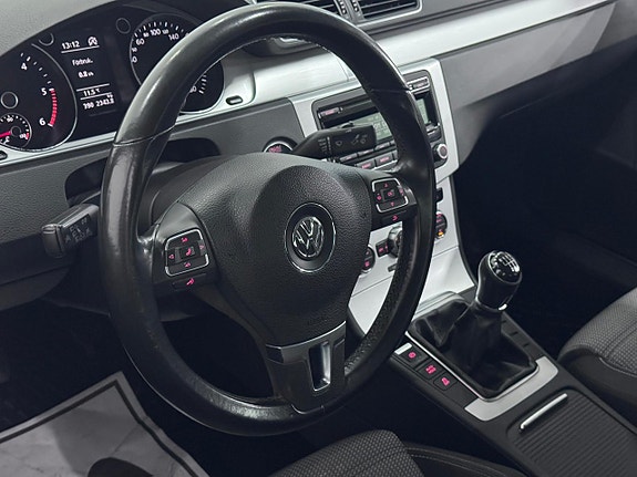 Volkswagen CC 2 of 5