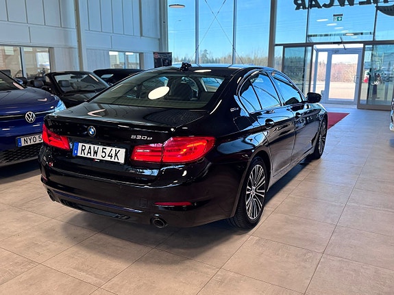 BMW 530e 6 of 16